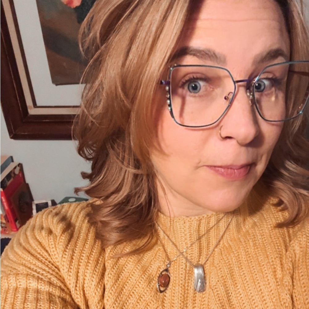 Meet your Posher, Louise